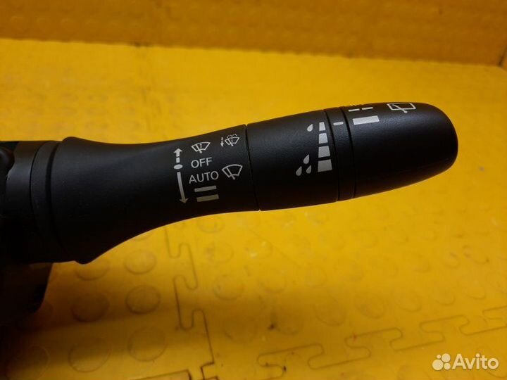 Б/У подрулевой переключатель В хорошем состоянии