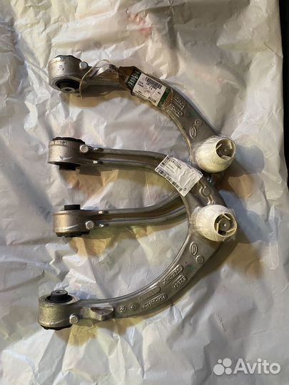 Рычаги верхние левый и правый Range Rover Sport