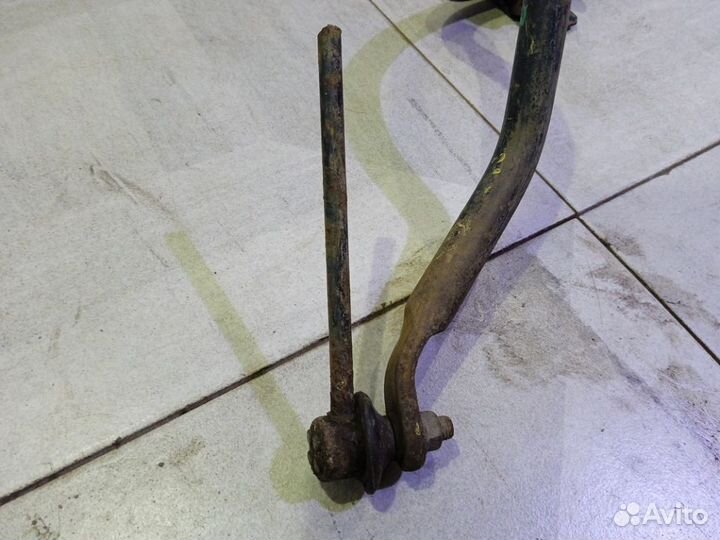 Стабилизатор передний