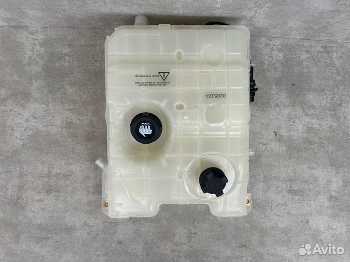 Бачок расширительный Renault Premium Kerax