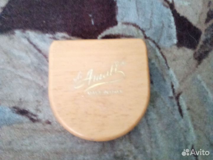 Пудреница ленэмальер