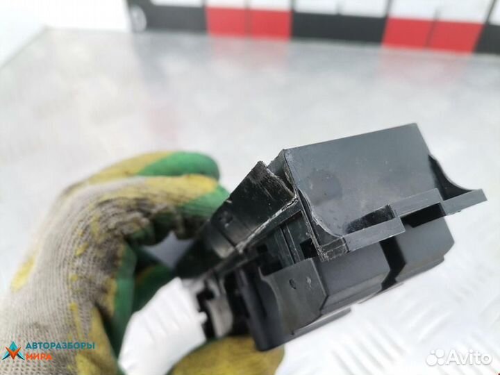 Блок управления стеклоподъемниками Volkswagen Bora