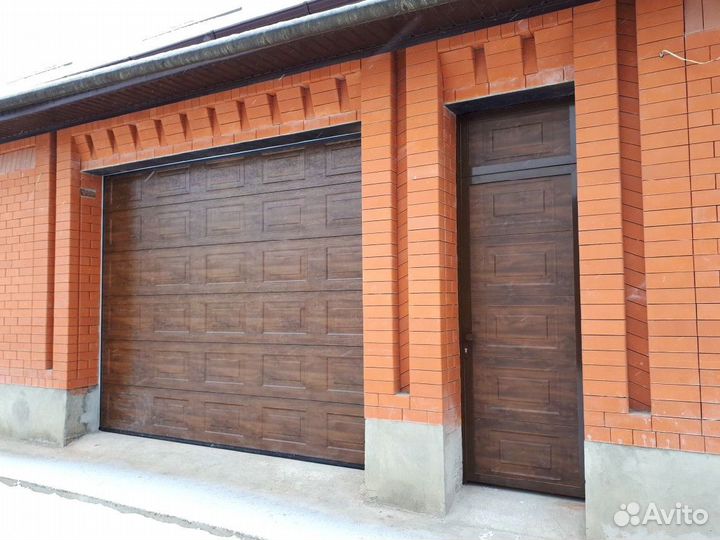 Секционные ворота для автомоек и сто