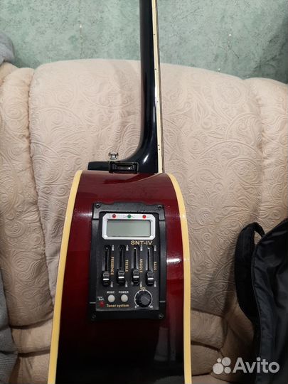 Гитара акустическая с подключением на электро