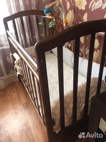 Кровать детская / маятник