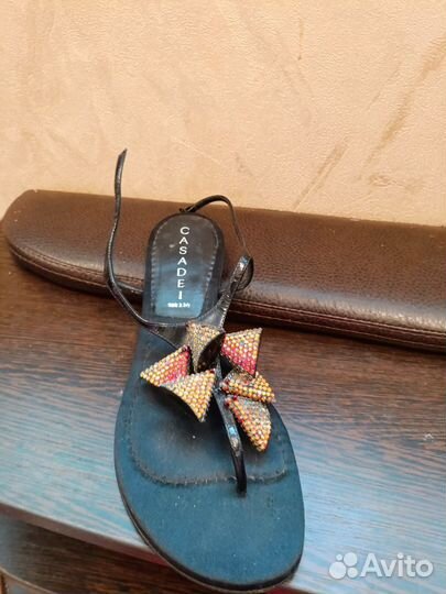 Босоножки женские 37 размер