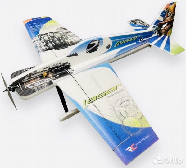 Радиоуправляемый самолет