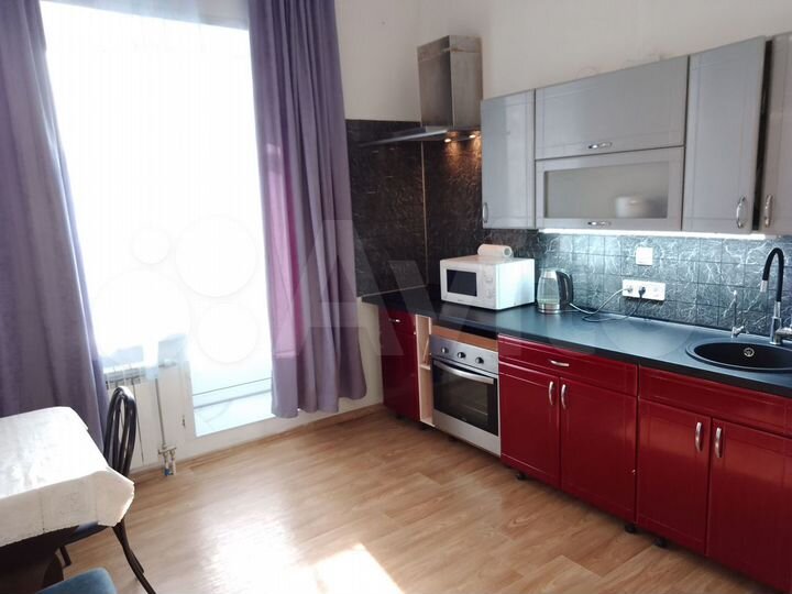 2-к. квартира, 51 м², 1/17 эт.