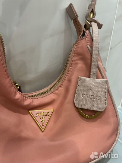 Сумка guess в стиле prada