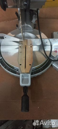 Торцовочная пила stanley