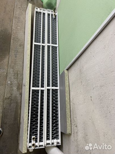 Радиатор отопления металический с нижним подключ