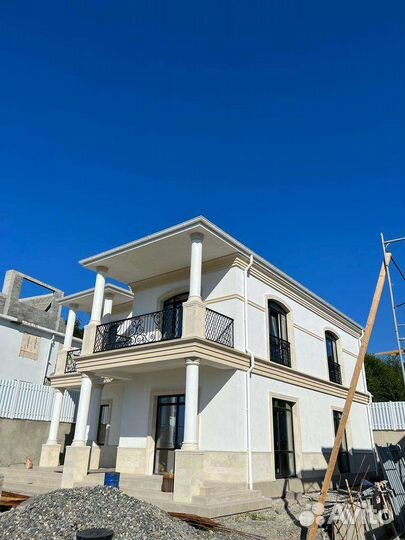 Облицовка фасада дагестанским камнем