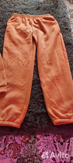 Спортивный костюм женский