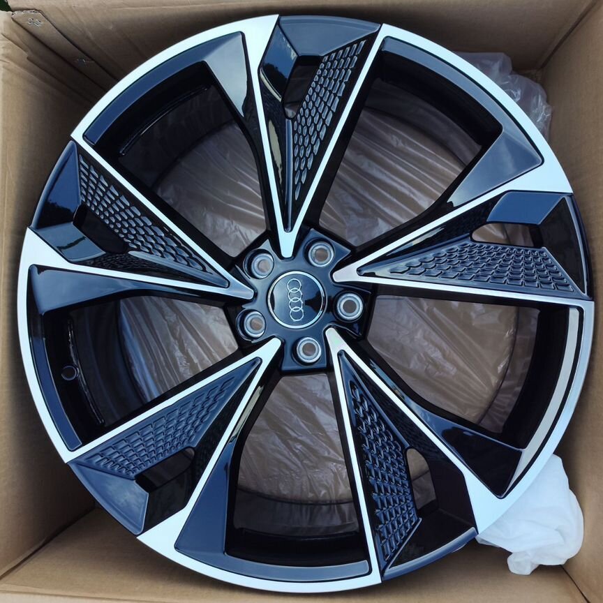 Литые диски Audi 9×R21 5×112