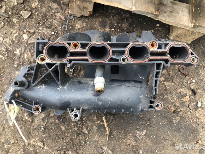 Коллектор впускной Ford Focus 1 1.6 2000