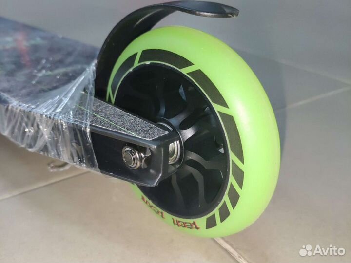 Самокат трюковой TT Duker 202 черный