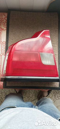 Фонарь задний левый volvo S80 2004 год с деффектом