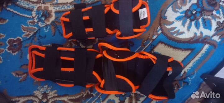 Кроссовый шлем и защита