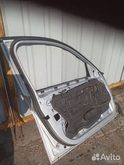 Дверь передняя левая Bmw 3-Series E90