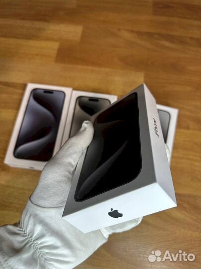 iPhone 15 коробки все цвета и модели