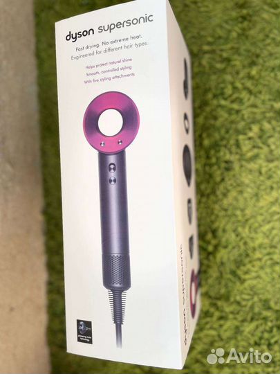 Фен Dyson supersonic