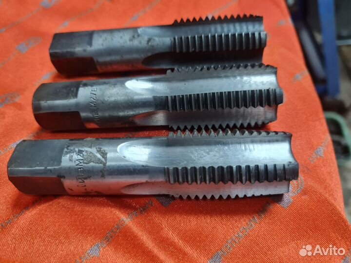 Комплект метчиков м27х3 СССР