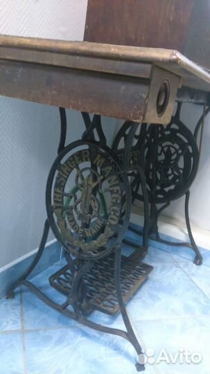 Швейная машина 