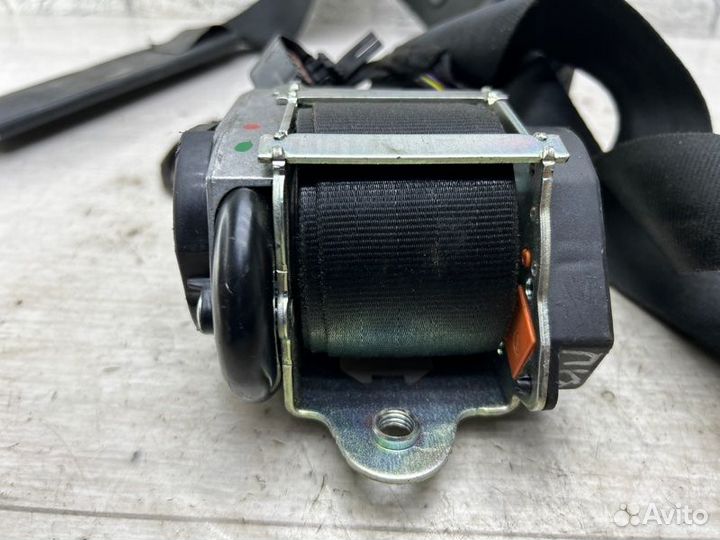 Ремень безопасности передний правый Ford Transit 8