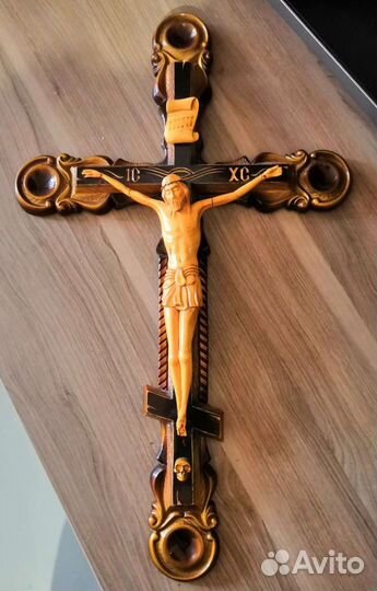 Крест деревянный настенный
