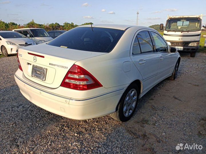 Авто на разбор Mercedes-Benz C-Class W203 271.940
