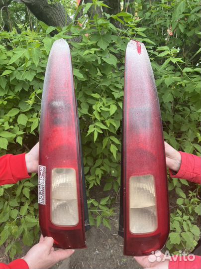 Задние стопари на Ford Fusion