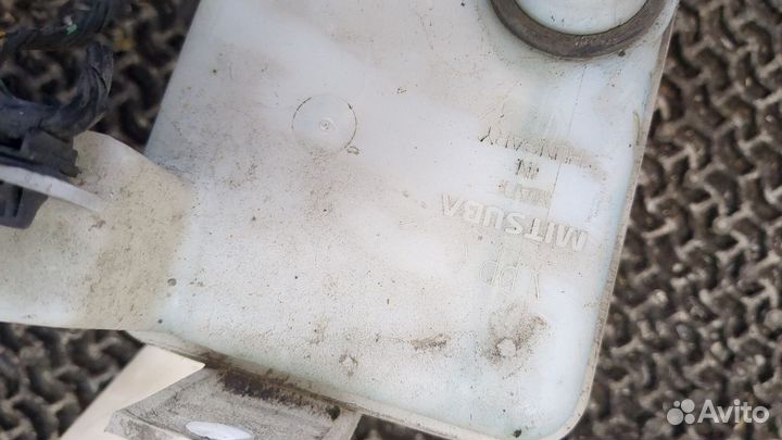 Бачок омывателя Suzuki Swift, 2006