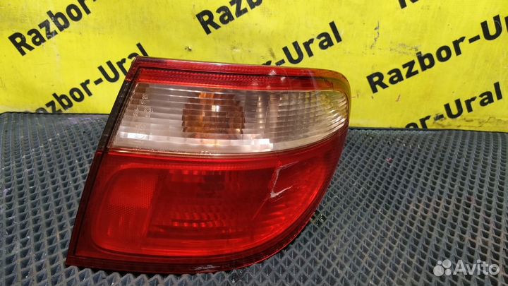 Фонарь задний правый наружный дефект Ниссан Альмер