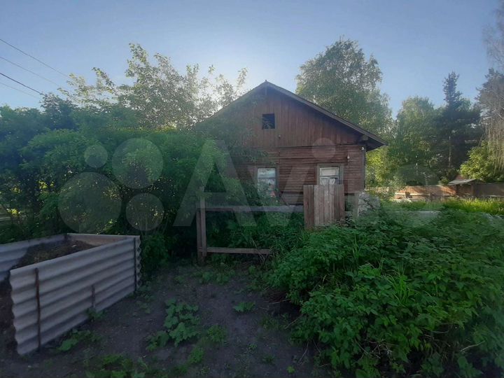 Дом 40,5 м² на участке 1 сот.