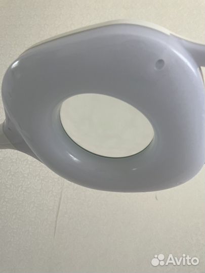 Косметологическая лампа лупа