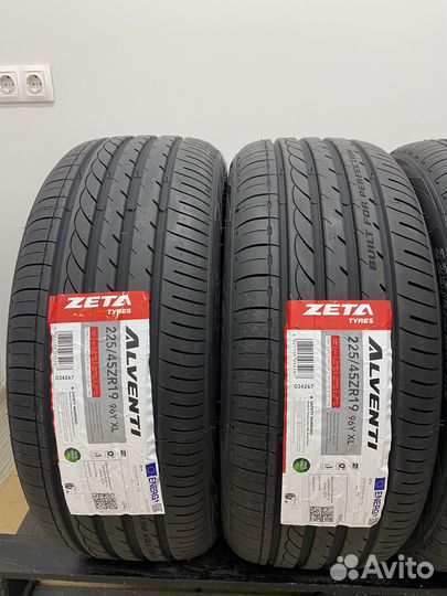 Zeta Alventi 225/45 R19 ZR