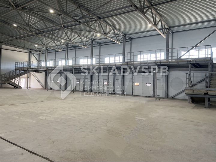 Склад с доками, 1500 м²