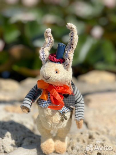 Мишка тедди ручная работа(белый кролик)