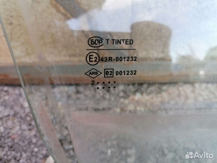 Стекло переднее правое Renault Logan 2012