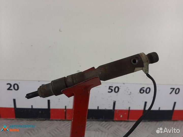 Форсунка Volkswagen Polo 3 2000 028130202Q