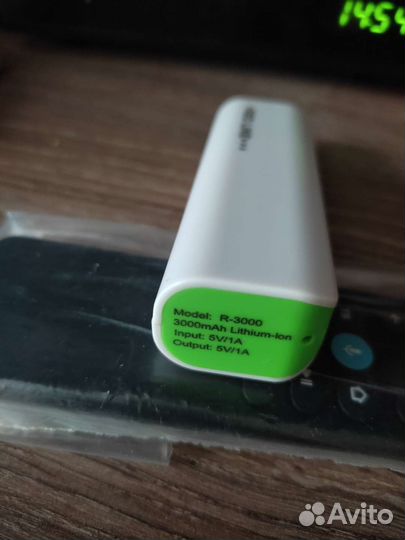 Павербанк RED line