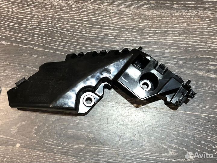 Кронштейны переднего бампера Tiguan 2020+