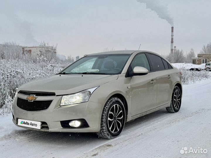 Chevrolet Cruze 1.6 МТ, 2012, 308 000 км