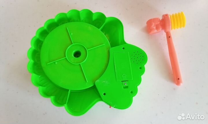 Музыкальная игрушка кротики с молоточком бу