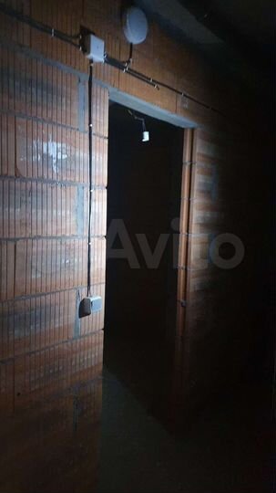 Машиноместо, 10 м²