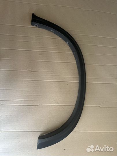 Молдинг арки задней левой BMW X5 E70