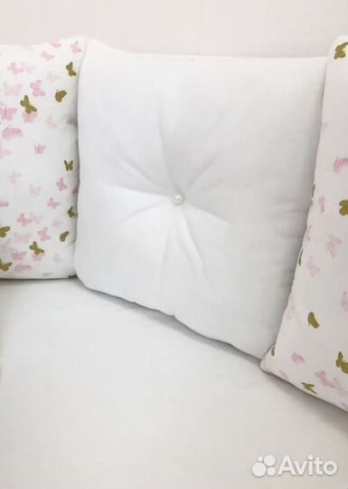 Бортики в детскую кроватку для девочки