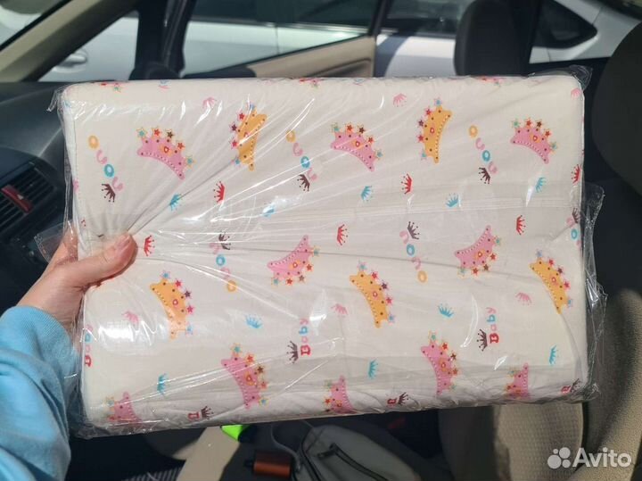 Ортопедическая подушка с эффектом памяти. Новая