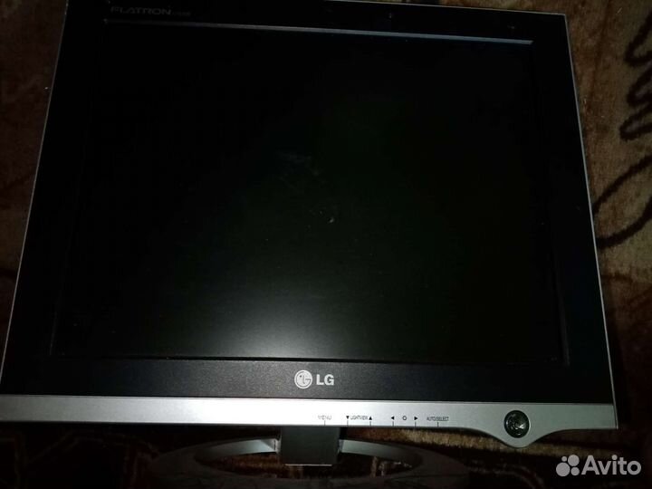 Монитор на запчасти