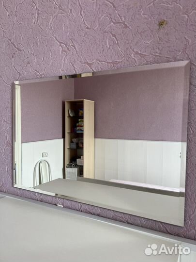 Зеркало настенное интерьерное и туалетный столик